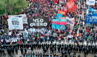 Hay que combatir el plan del gobierno