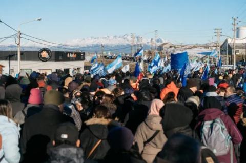 Tierra del Fuego - En defensa del trabajo y la soberanía