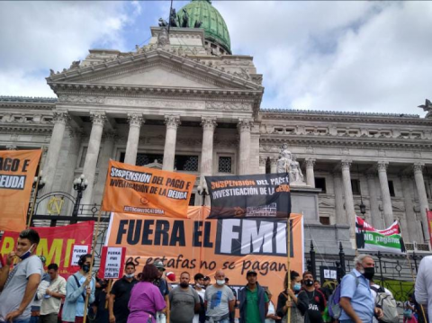 FMI: el acuerdo avanza con el repudio popular
