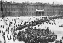 Hacia el centenario de la Revolución Socialista de Octubre de 1917 ¡Todo el poder a los sóviets!
