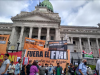 FMI: el acuerdo avanza con el repudio popular